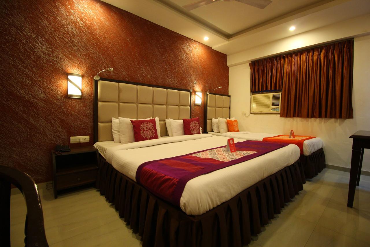 Oyo 8786 Hotel Maan Residency Ahmedabad Exterior photo