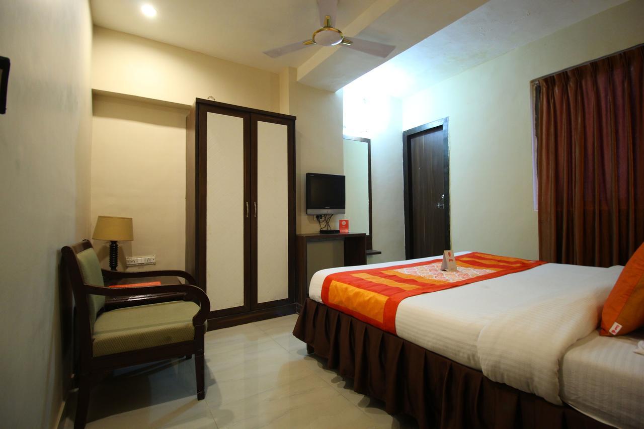 Oyo 8786 Hotel Maan Residency Ahmedabad Exterior photo