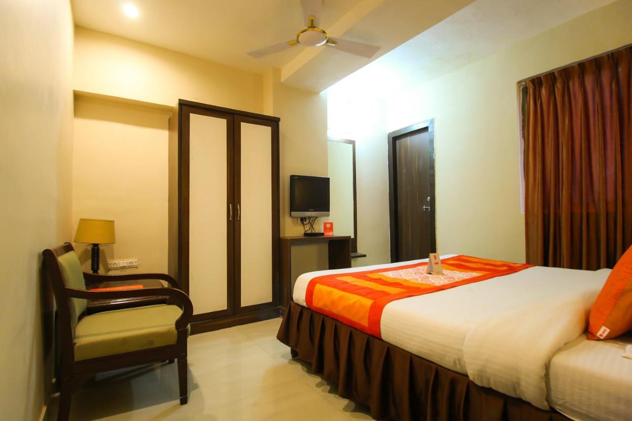 Oyo 8786 Hotel Maan Residency Ahmedabad Exterior photo